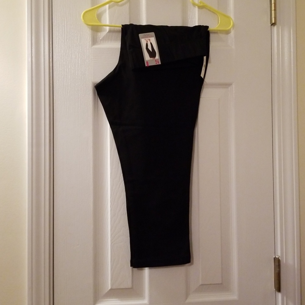 Lane Bryant capri leggings
